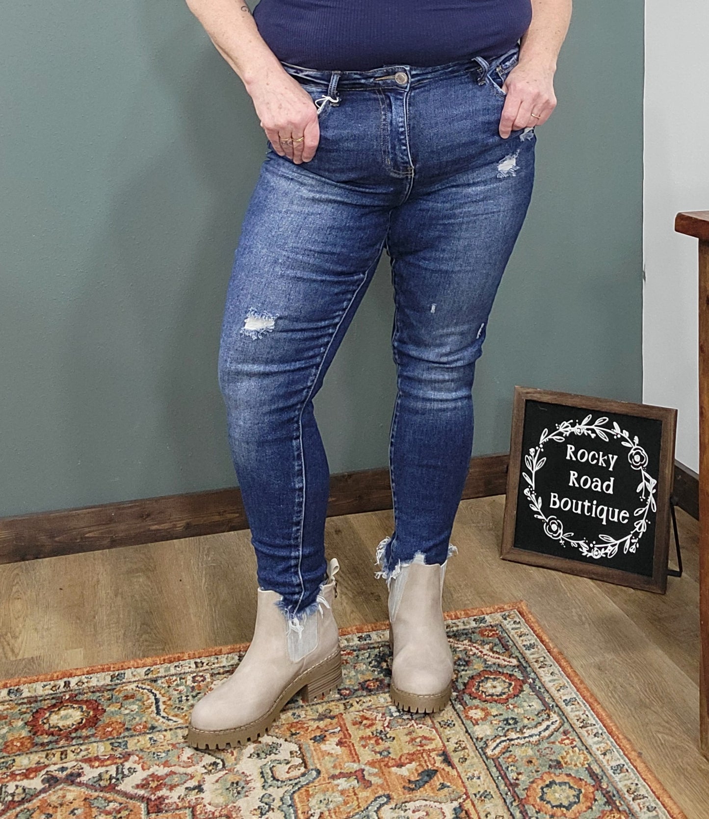 Reg/Curvy Lovervet Mid Rise Distressed Skinny Jeans