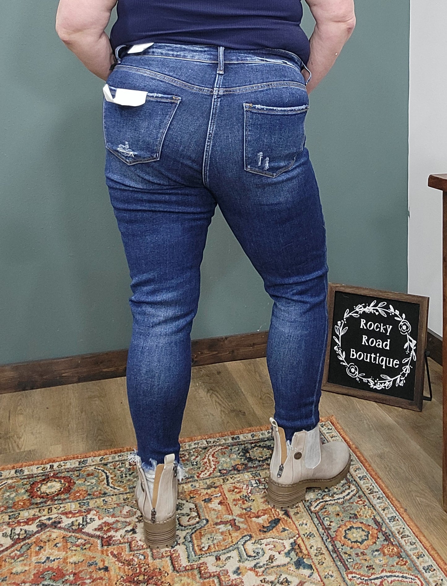 Reg/Curvy Lovervet Mid Rise Distressed Skinny Jeans