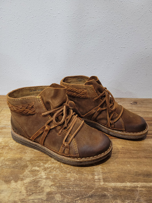 Born Temple II Brown