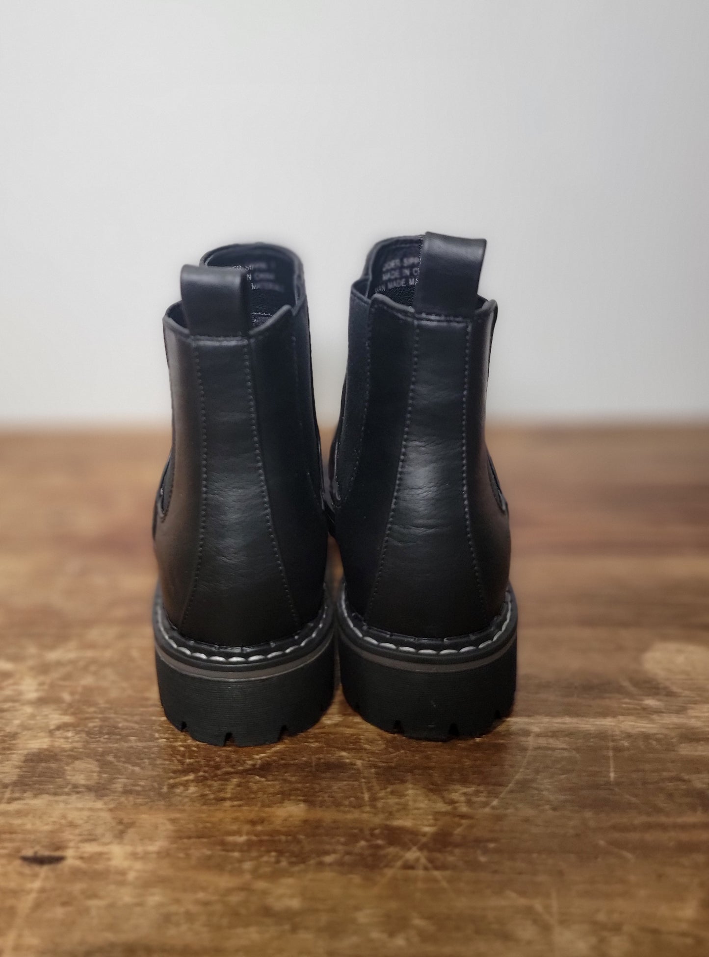 Corkys Ankle Boot / Cider Sippin Black