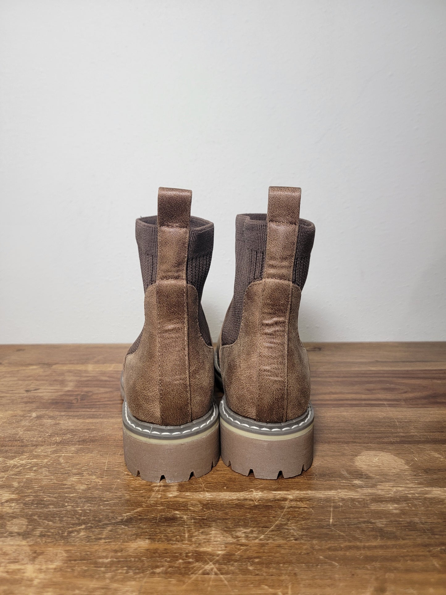 Corkys Stretch Ankle Boot / Cabin Fever Tan