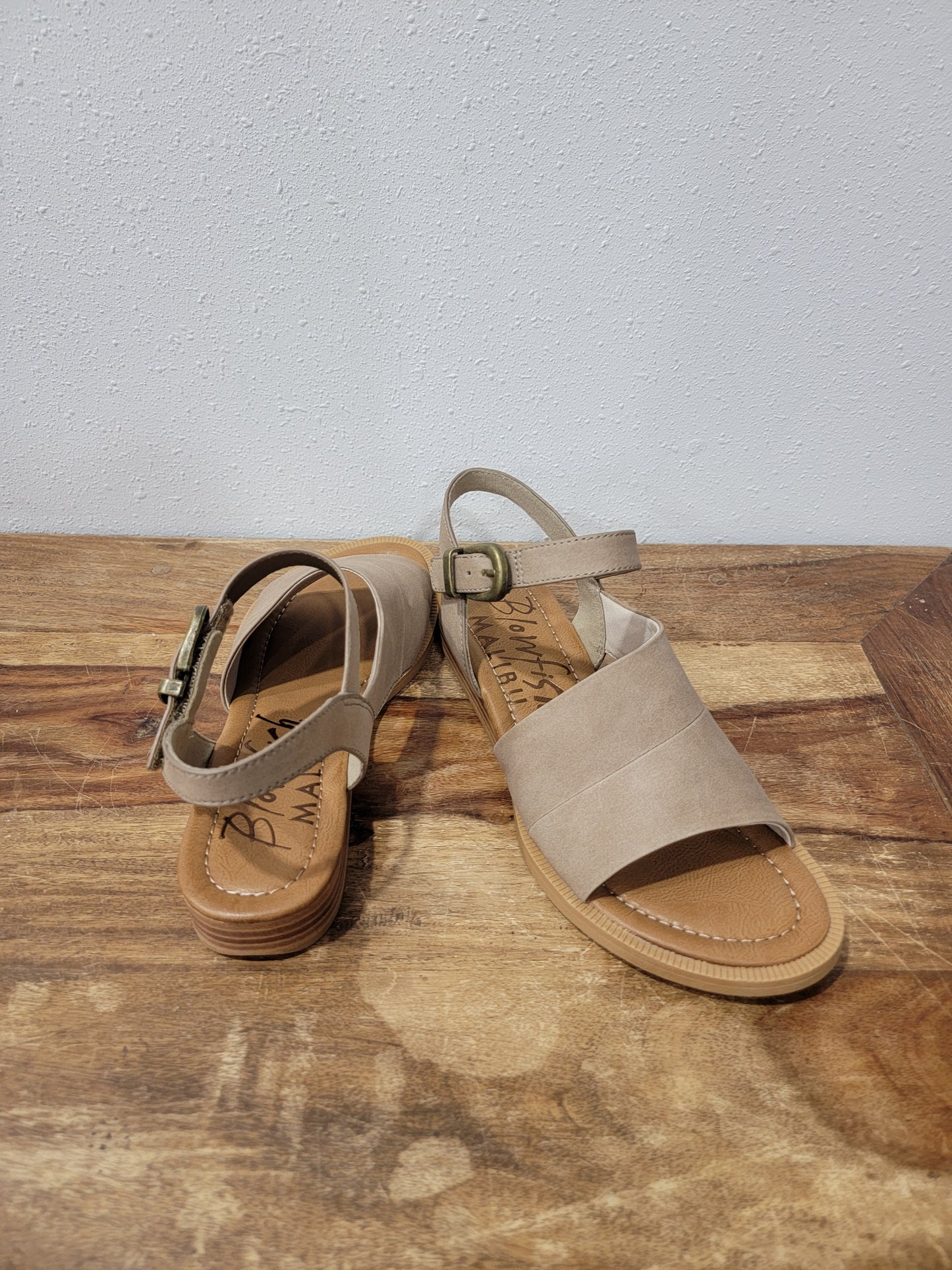 Blowfish Malibu Open Toe Sandal / Ardice Oak
