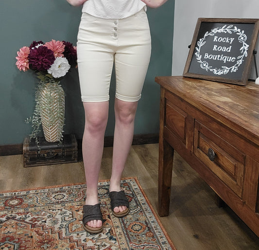 TNR Signature Stretch Bermuda Cream Jean Short