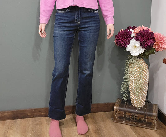 Lovervet Reg/Curvy High Rise Slim Straight Jean