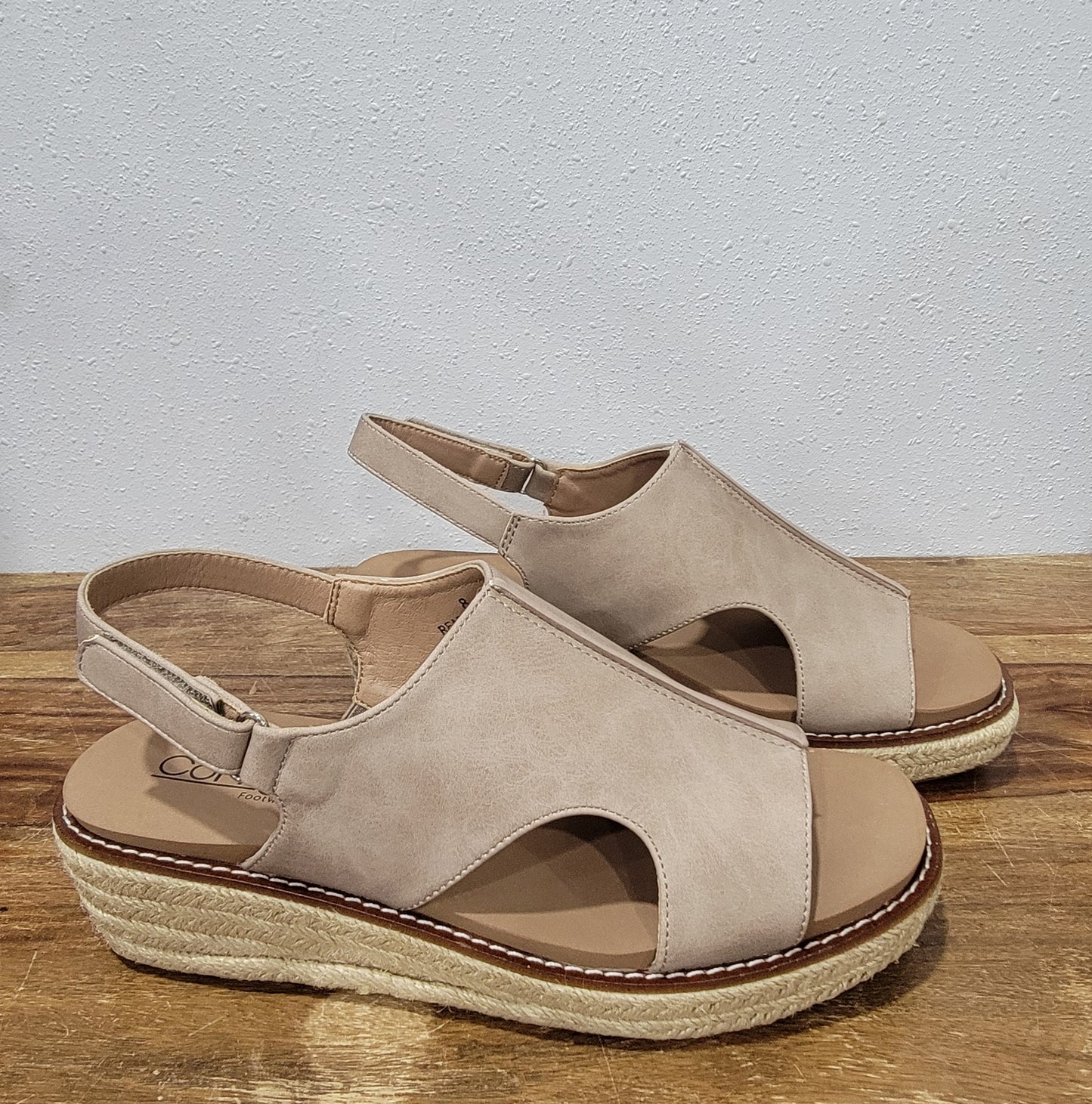 Corkys Ready or Not/Taupe