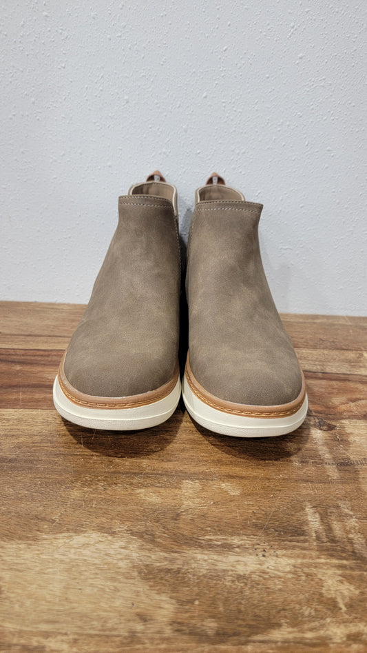 Blowfish Malibu Ankle Boot Slip On / Charming Woodsmoke