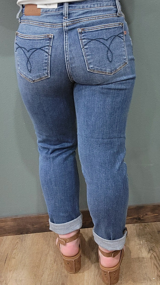 Judy Blue Mid-Rise Boyfriend Jean