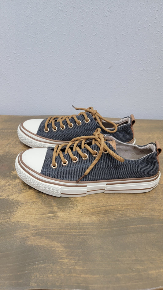 Very G Black Driana 2 Sneakers