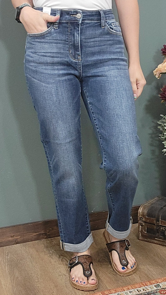 Judy Blue Mid Rise Billie Boyfriend Jean