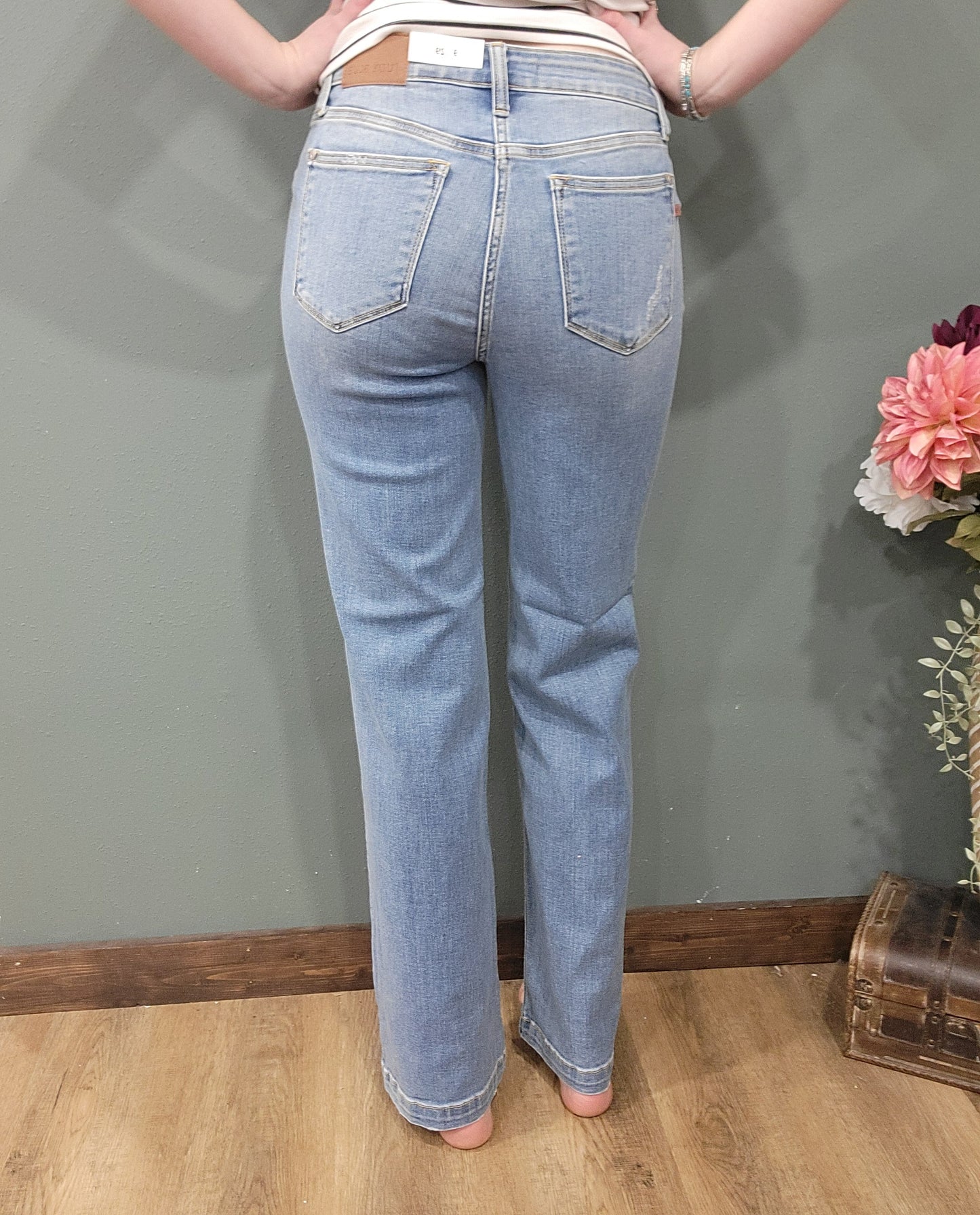 Judy Blue High Waist Straight Fit Jean