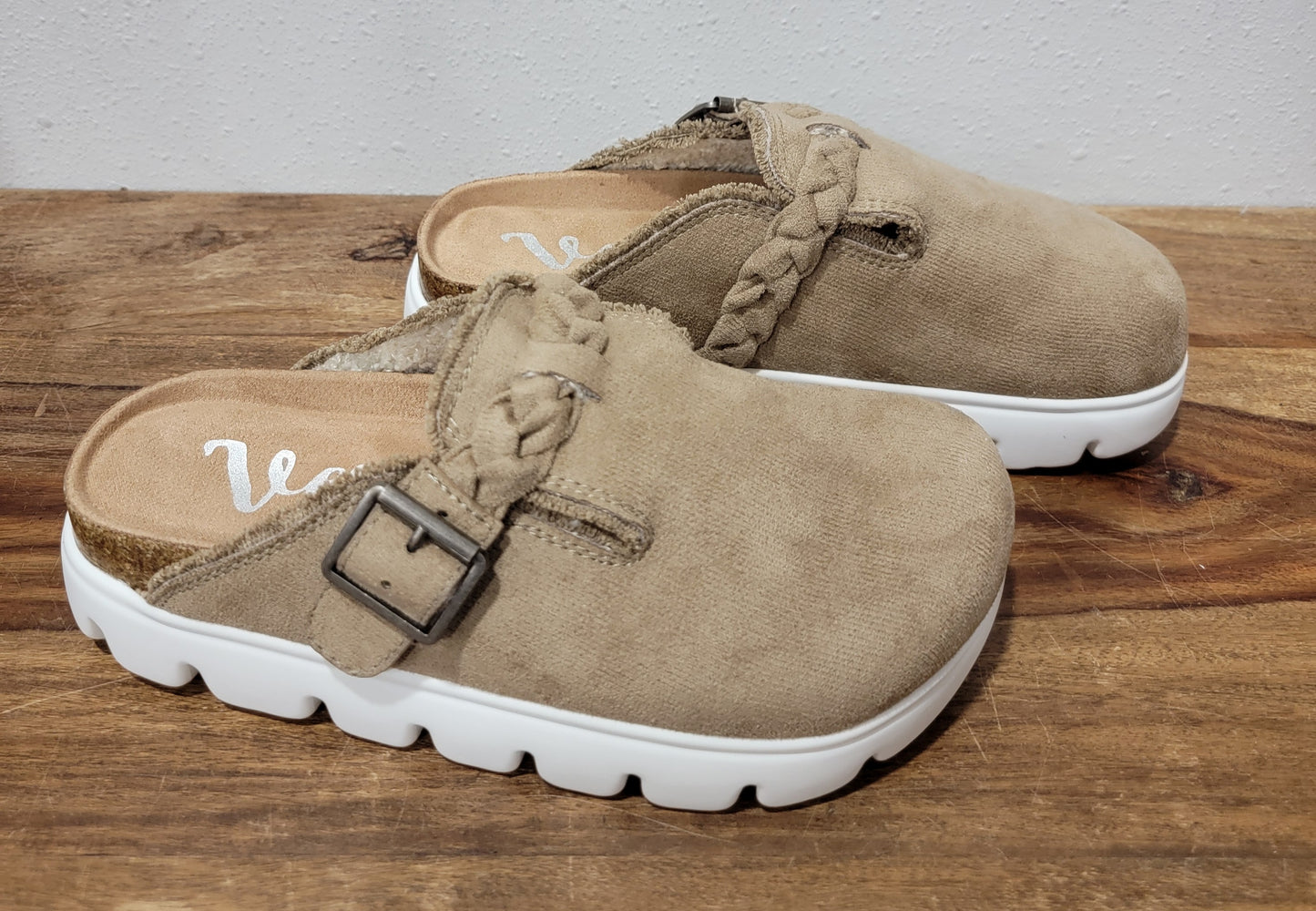 Very G Cali Slip On/ Taupe