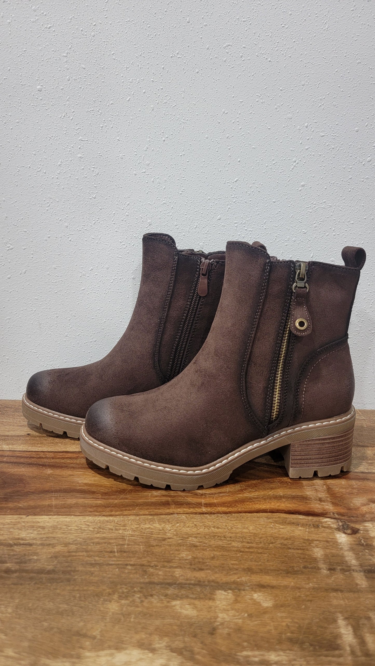 Pierre Dumas Everlee - Brown