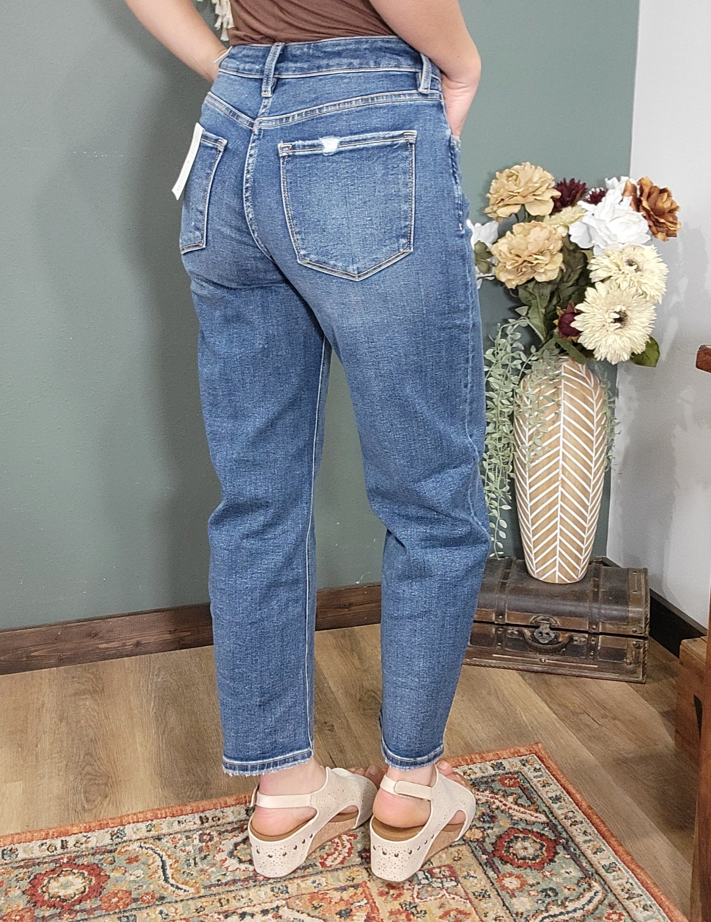 Lovervet High Rise Barrel Jean