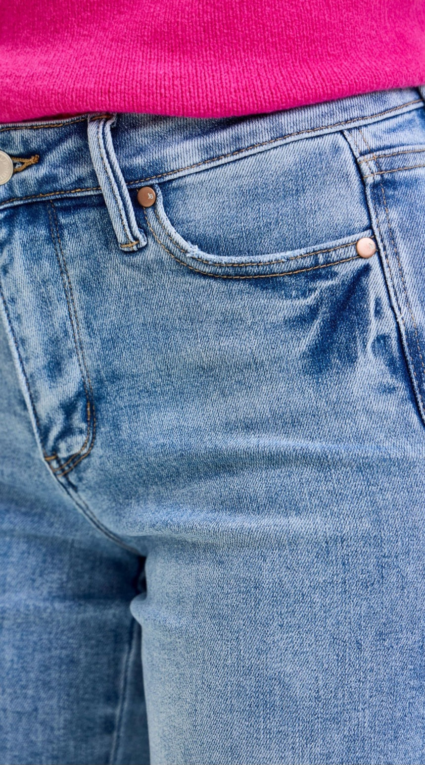 Judy Blue Tummy Control Mid Rise Straight Fit