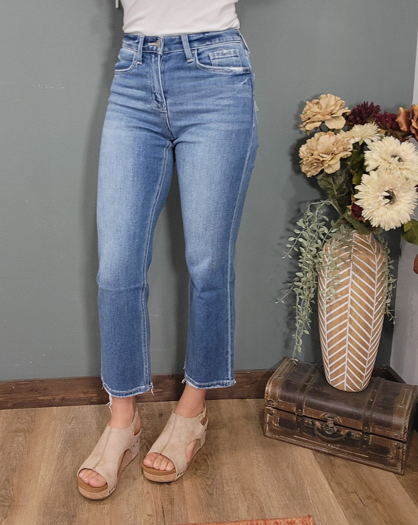Vervet Victoria High Rise Straight Jean