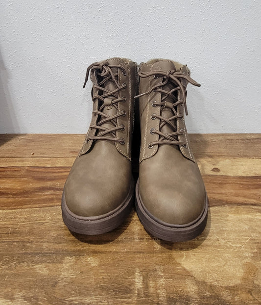 Blowfish Kinsley Boot Taupe