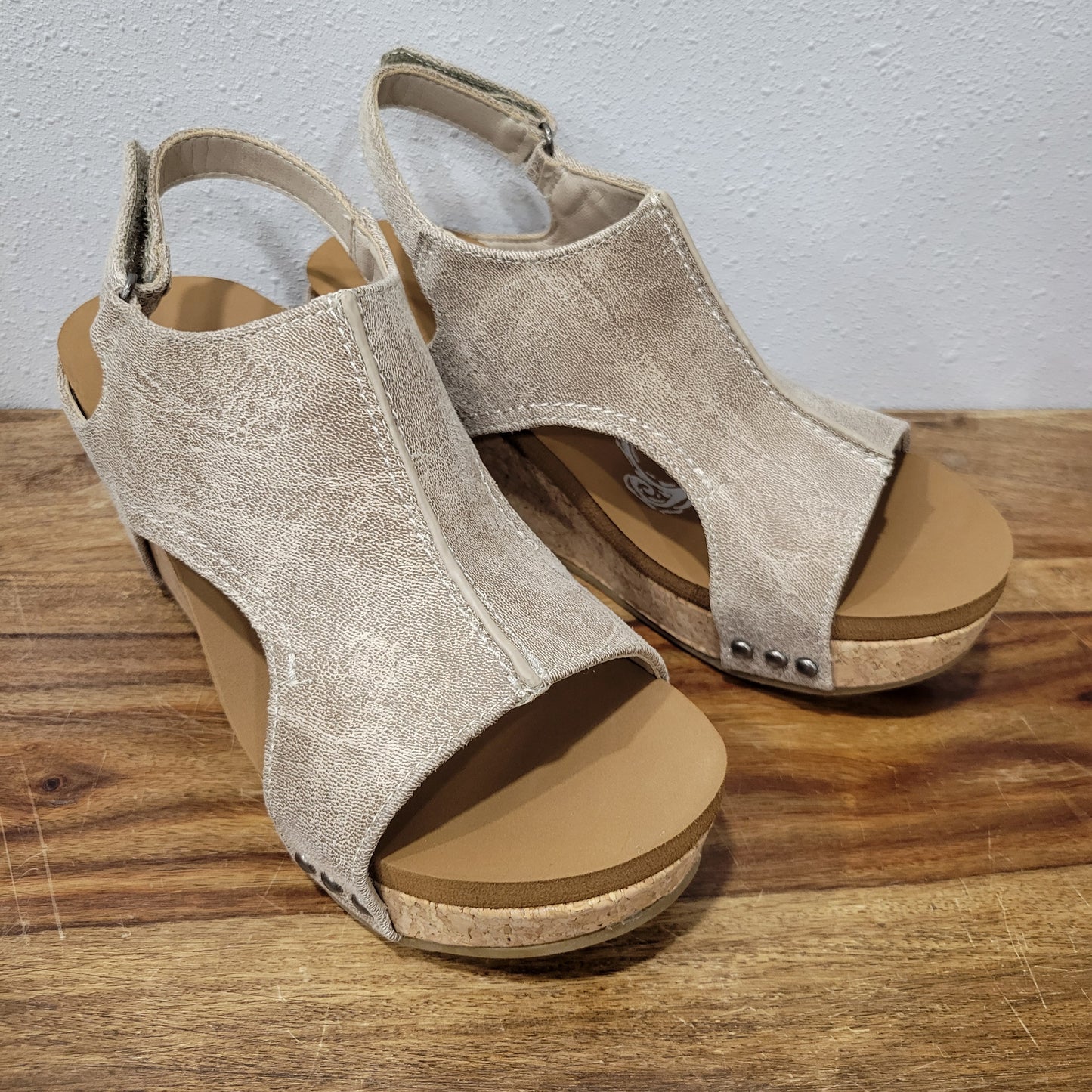 Very G Cream Isabella Wedge