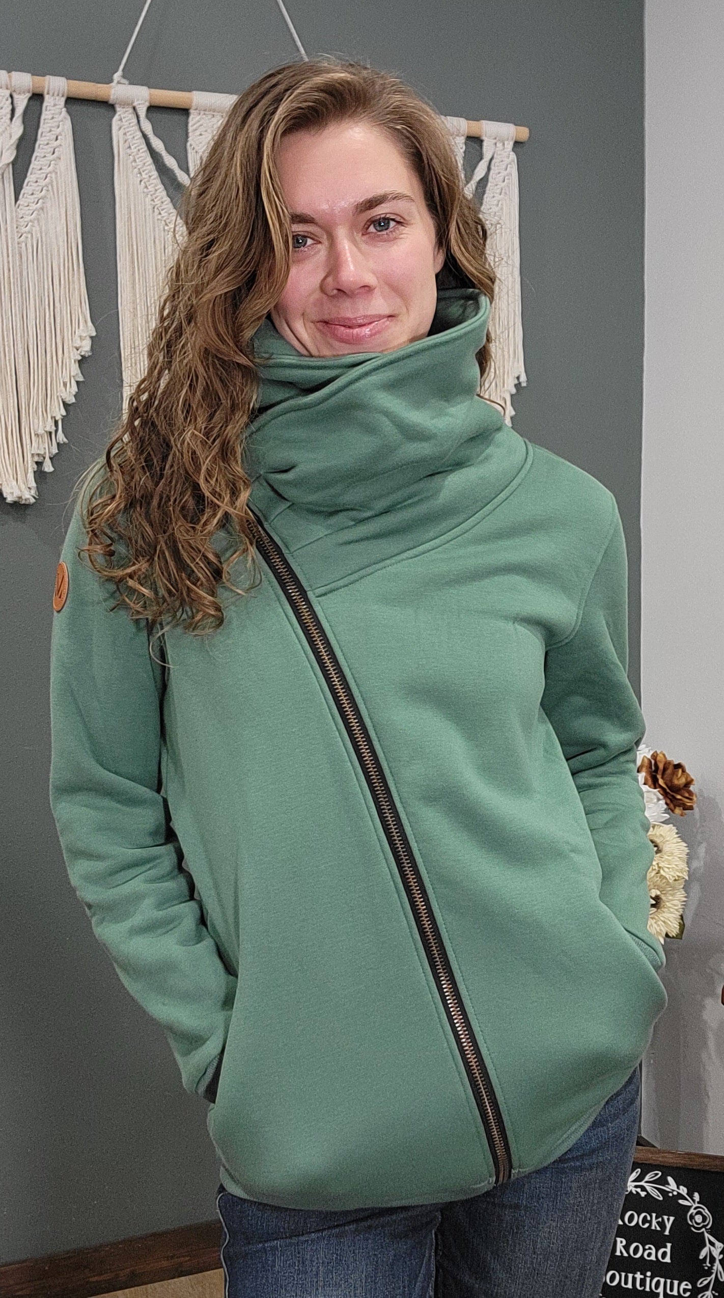 Michelle Mae Quinn ZipUp Cowl - Fern