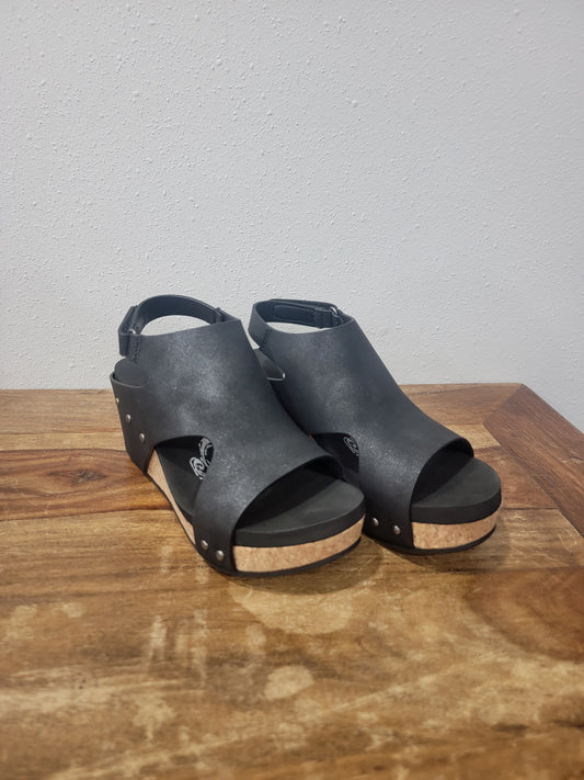 Very G Sparkle Cutout Wedge / Wally in Black