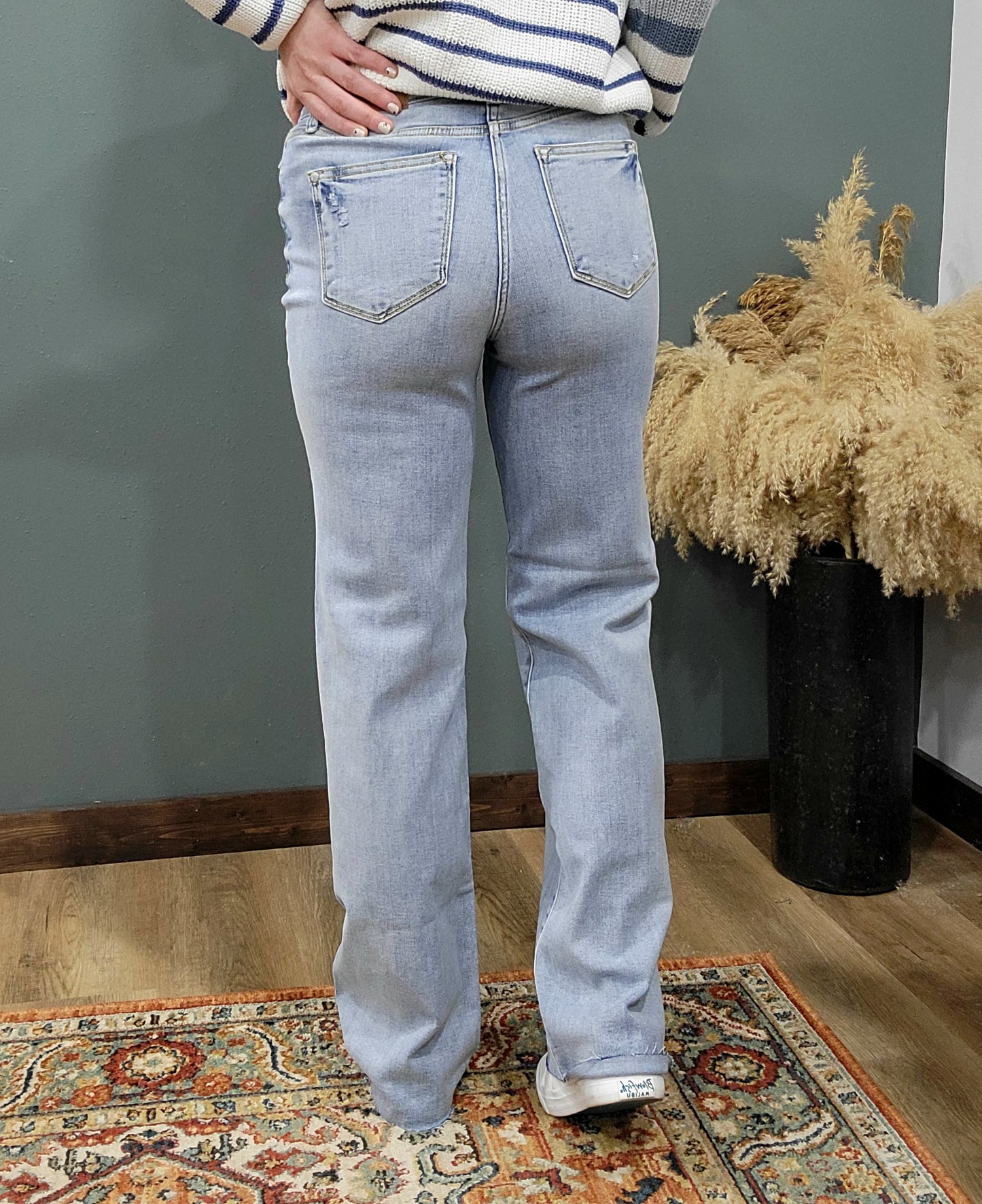 Judy Blue 90's High Rise Straight Fit Jeans