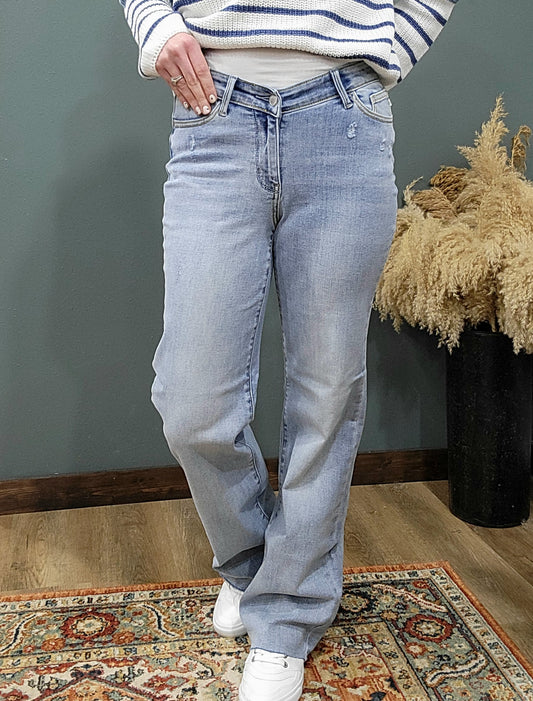Judy Blue 90's High Rise Straight Fit Jeans