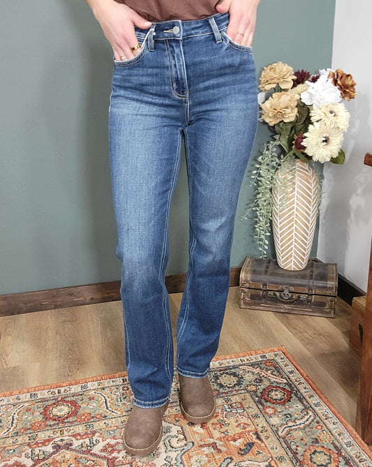 Vervet Victoria High Rise Straight Leg Jean