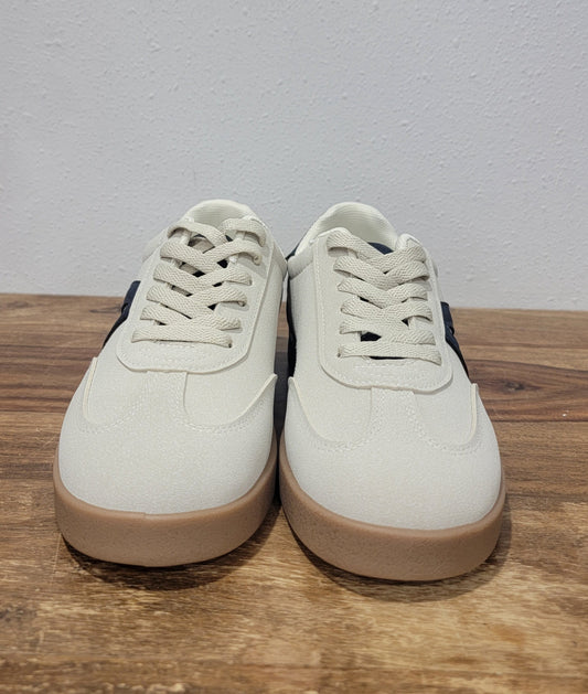 Very G Retro Beige Sneaker