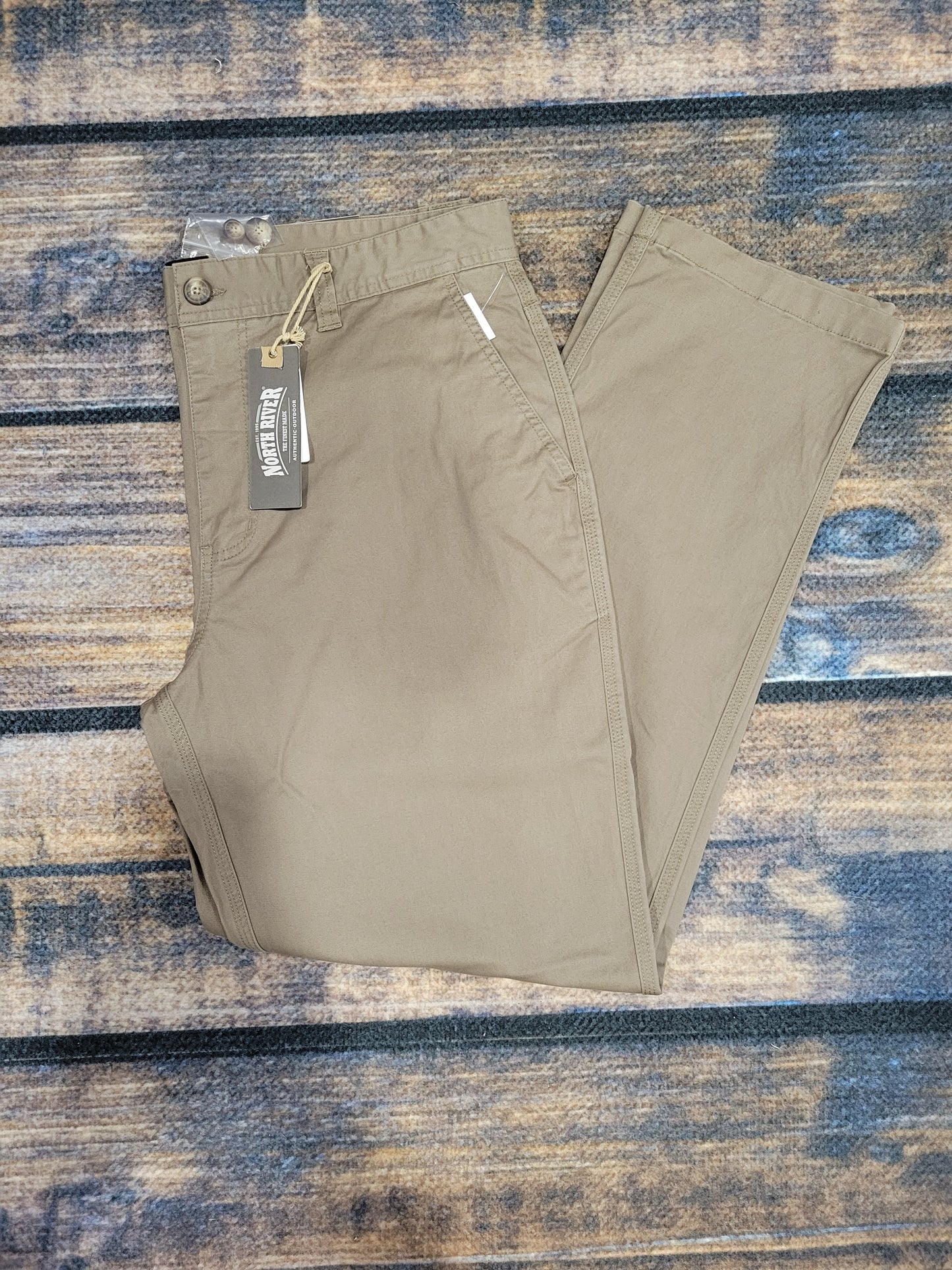 Mens Dark Khaki North River Pants