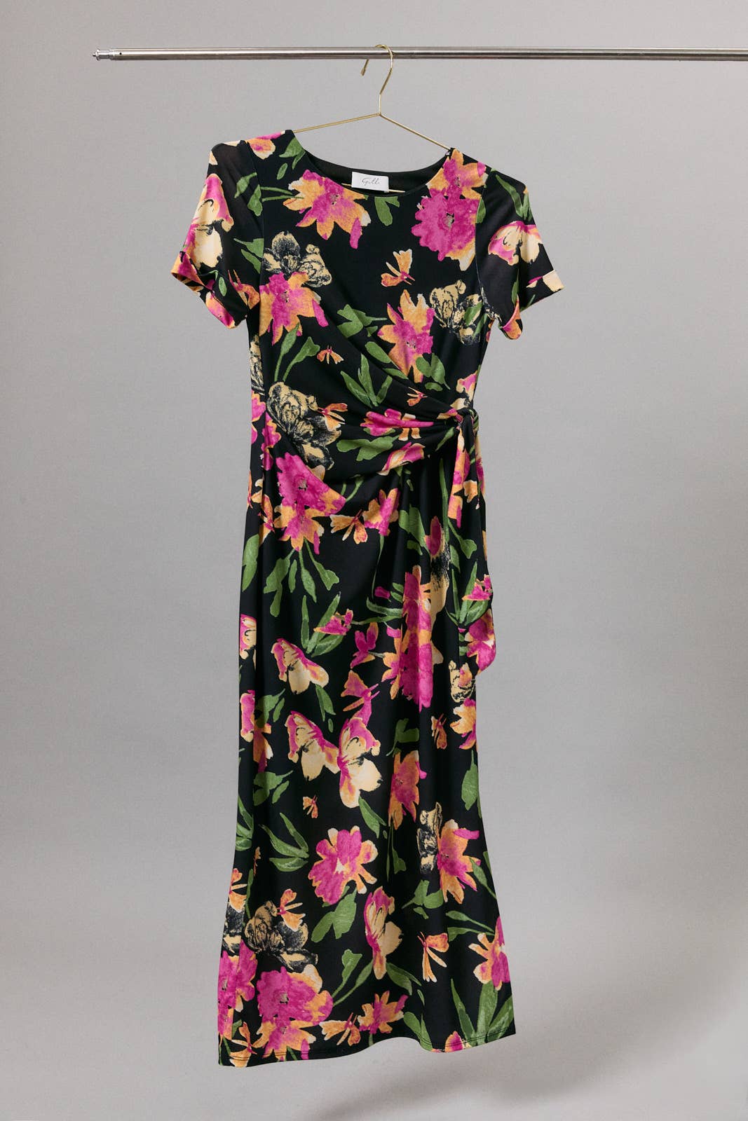 Round Neck Short Sleeve Waist Tie Slit Floral Midi Dress: Black-Multi Floral