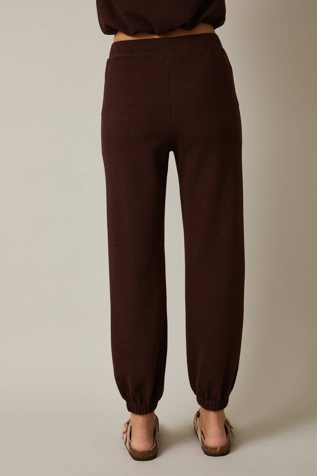 Gilli Waist Band Jogger Pants: Mocha