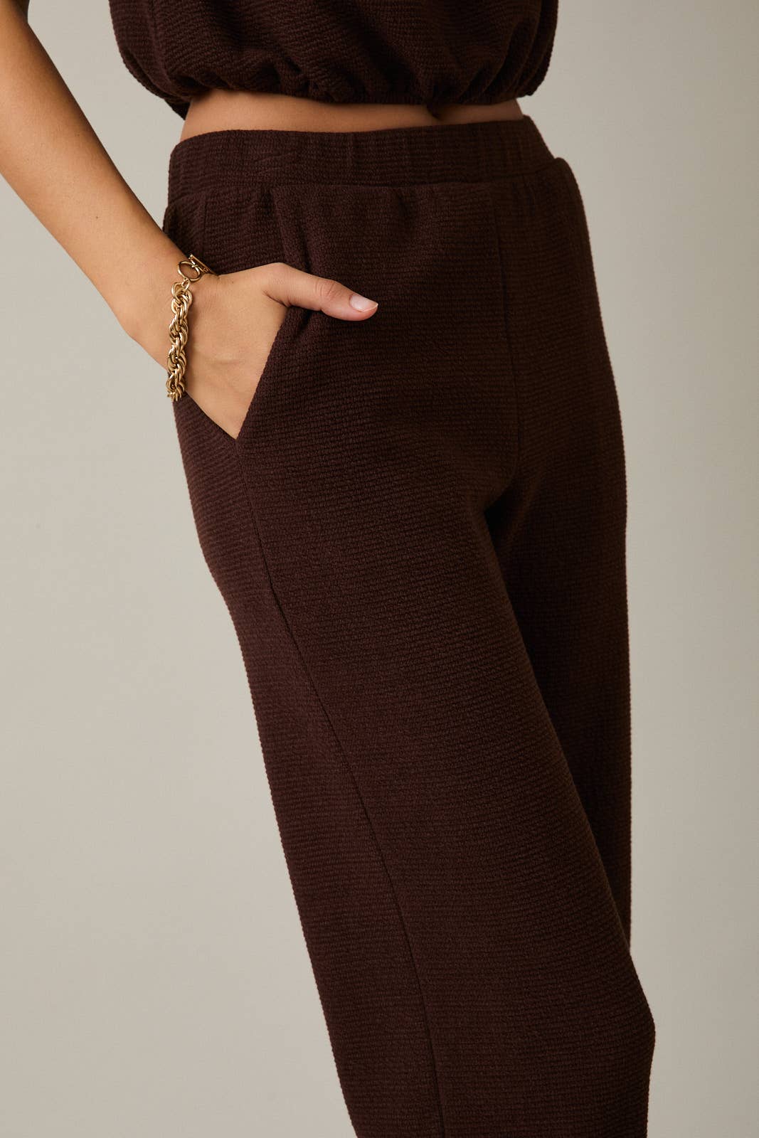 Gilli Waist Band Jogger Pants: Mocha