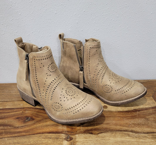 Very G Beige Lisette Boots