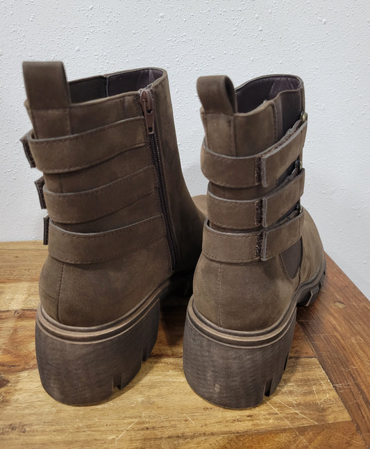 Pierre Dumas Brown Camden Boots