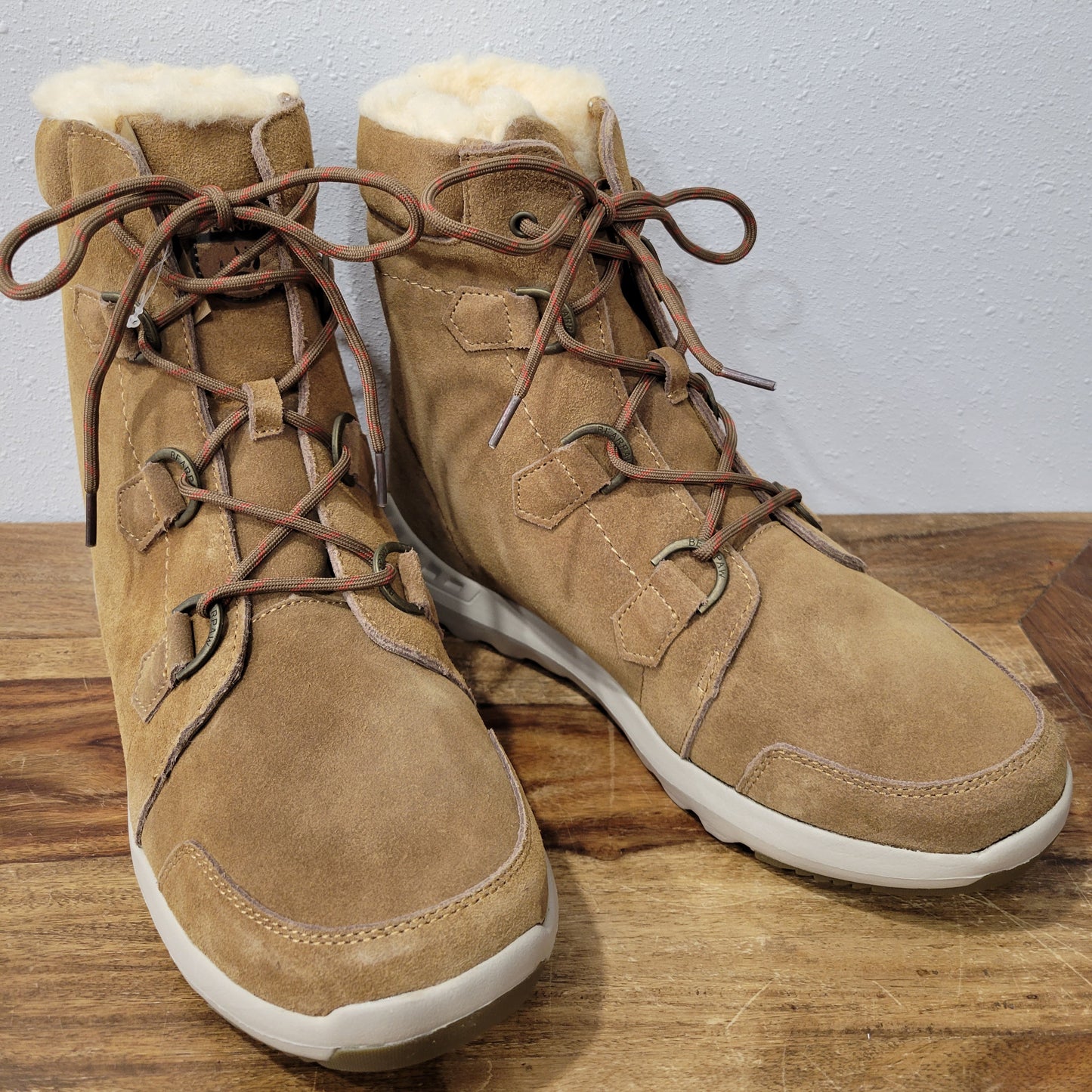 BearPaw Hickory Tyra Lace Up Boots