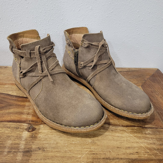 Born Weathered Grey Tarkiln Boots