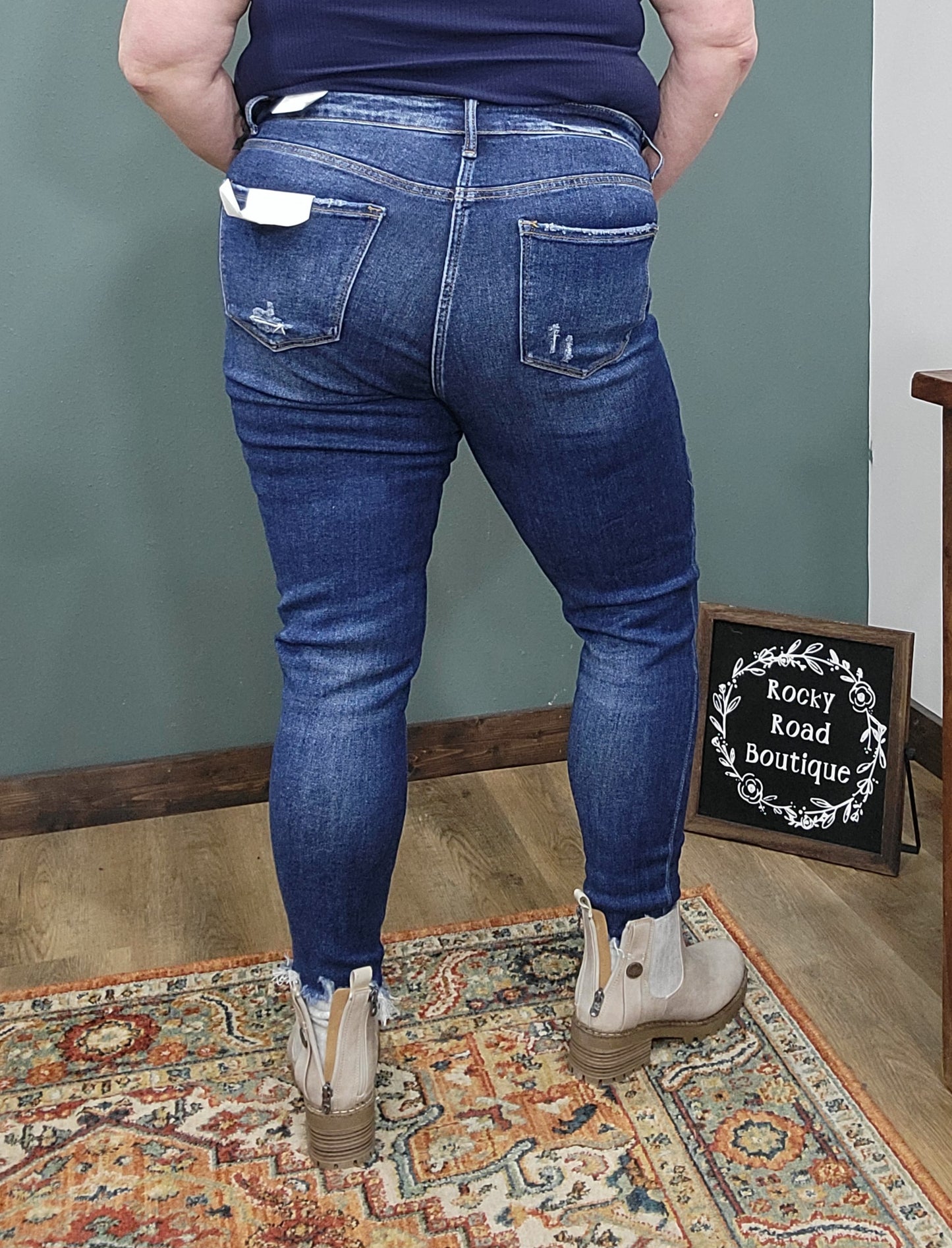 Curvy/Regular Lovervet Mid Rise Distressed Skinny Jeans