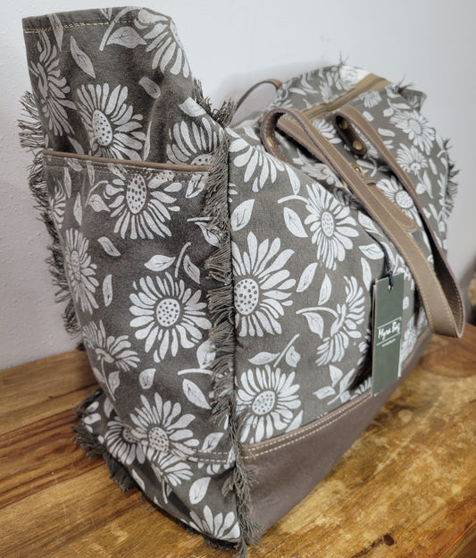 Myra Bag Anemone Weekender Bag