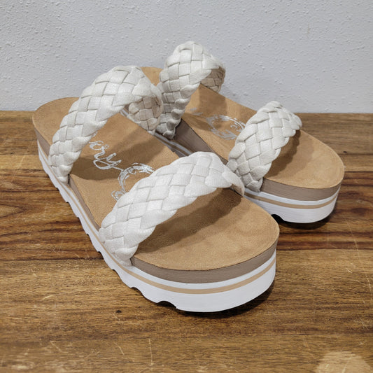 Very G White Braidon Platform Sandals