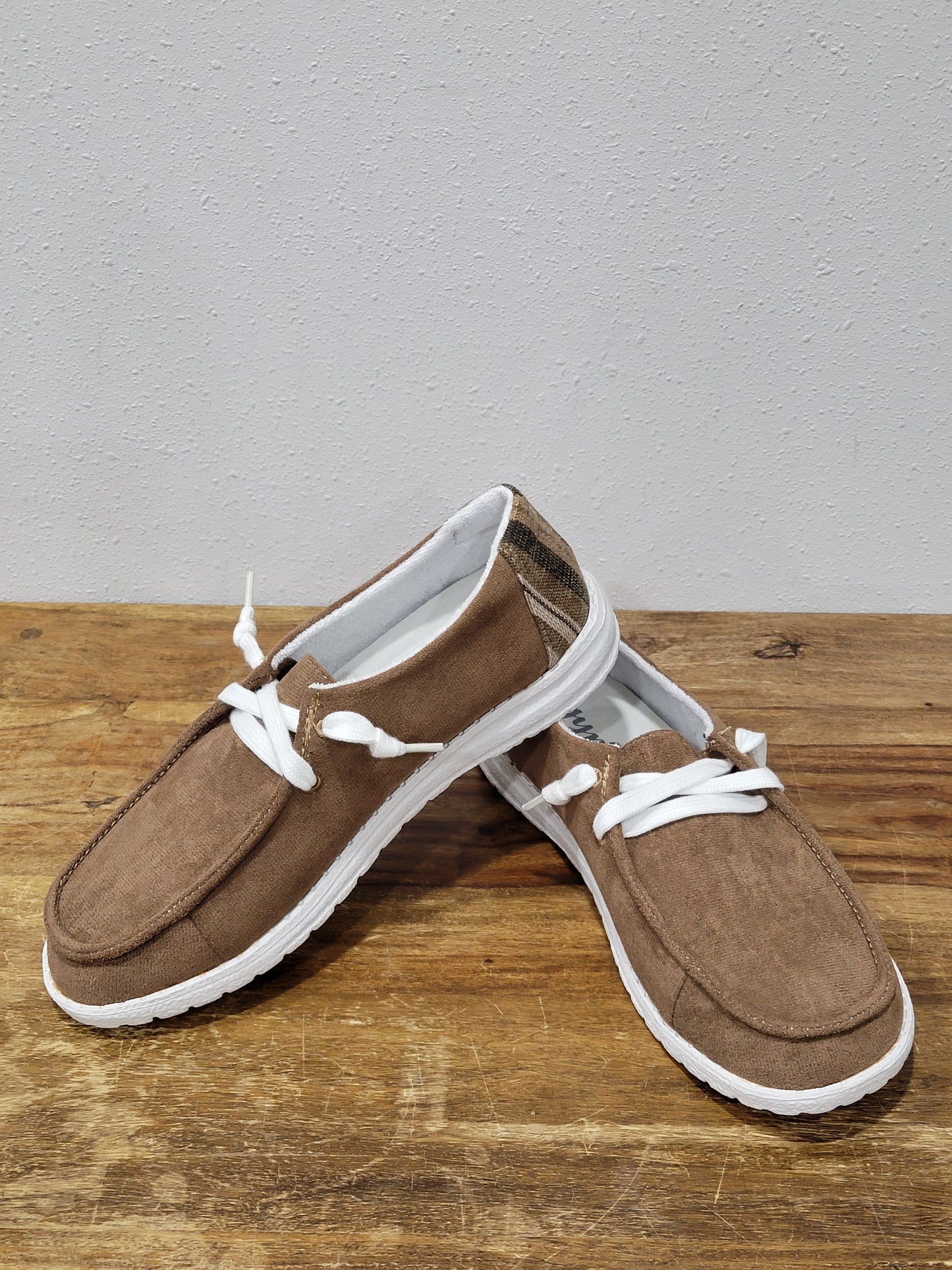 Gypsy Jazz Poppy Suede Boat Shoe