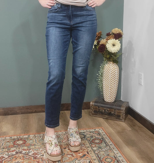 Judy Blue Mid Rise Slim Fit Jean