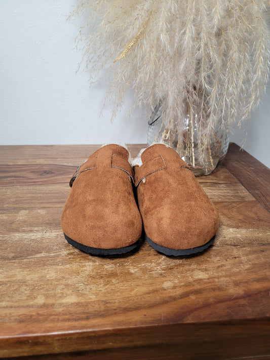 Outwoods Suede Fuzy Lined Slip  On / Bria-4 Whiskey