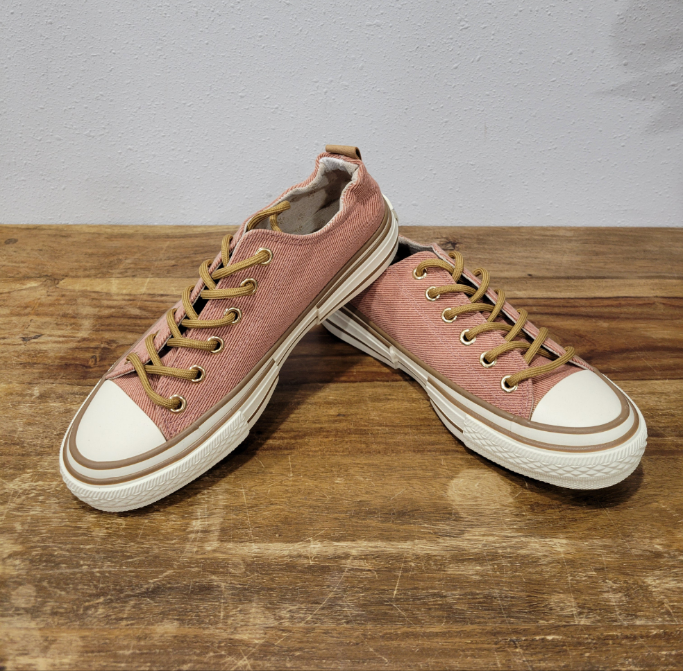 Very G Rust Driana Sneakers