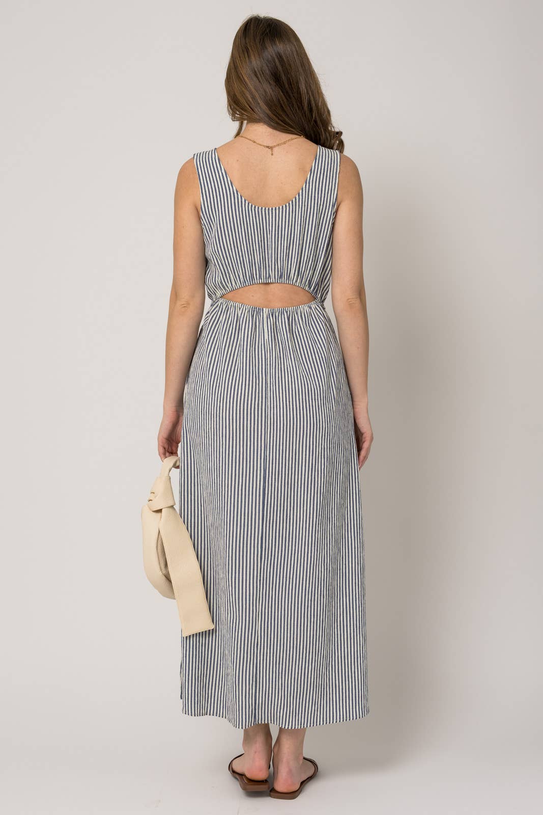 Gilli Sleeveless Elastic Waist Side Slit Maxi Dress: Ivory-Navy Stripe