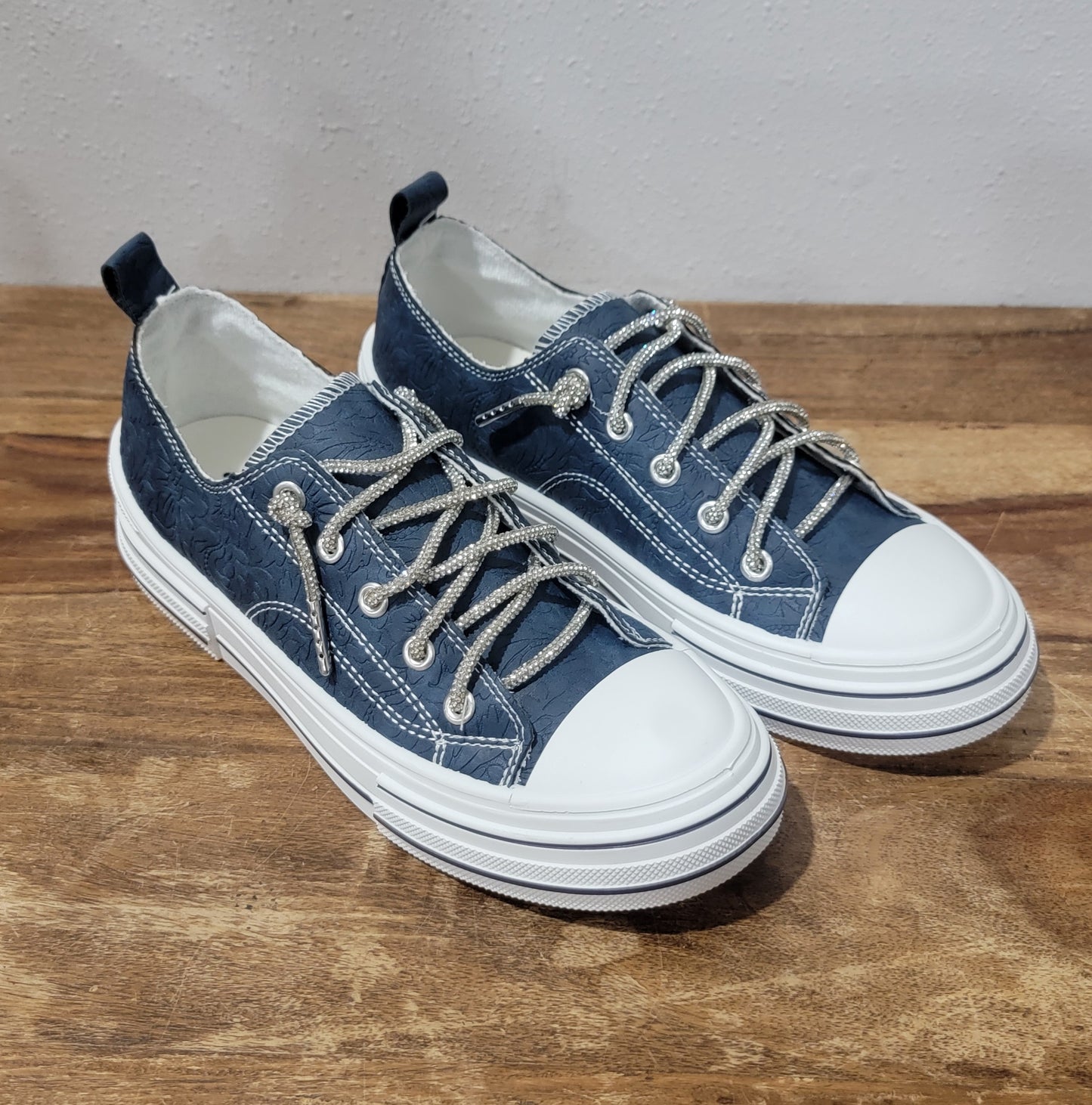 Very G Aman Tooled Sneaker - Navy
