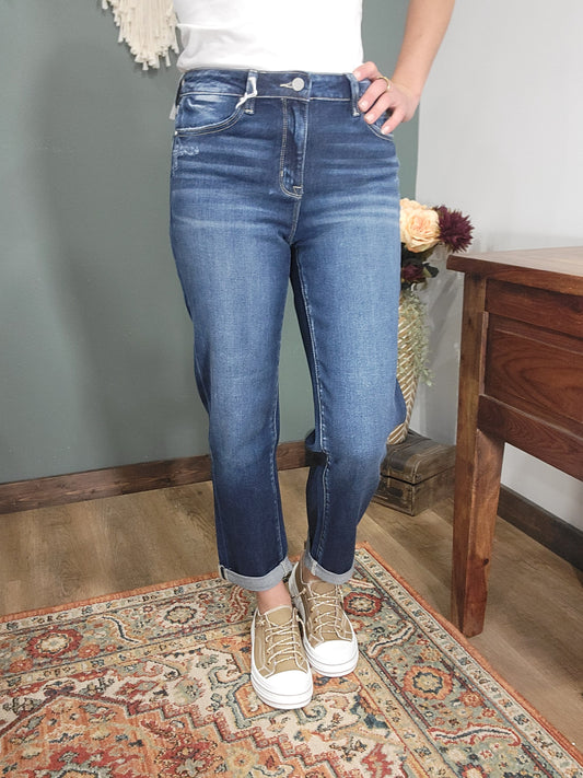 Petra 153 High Rise Baggy Straight w/Cuff Jean