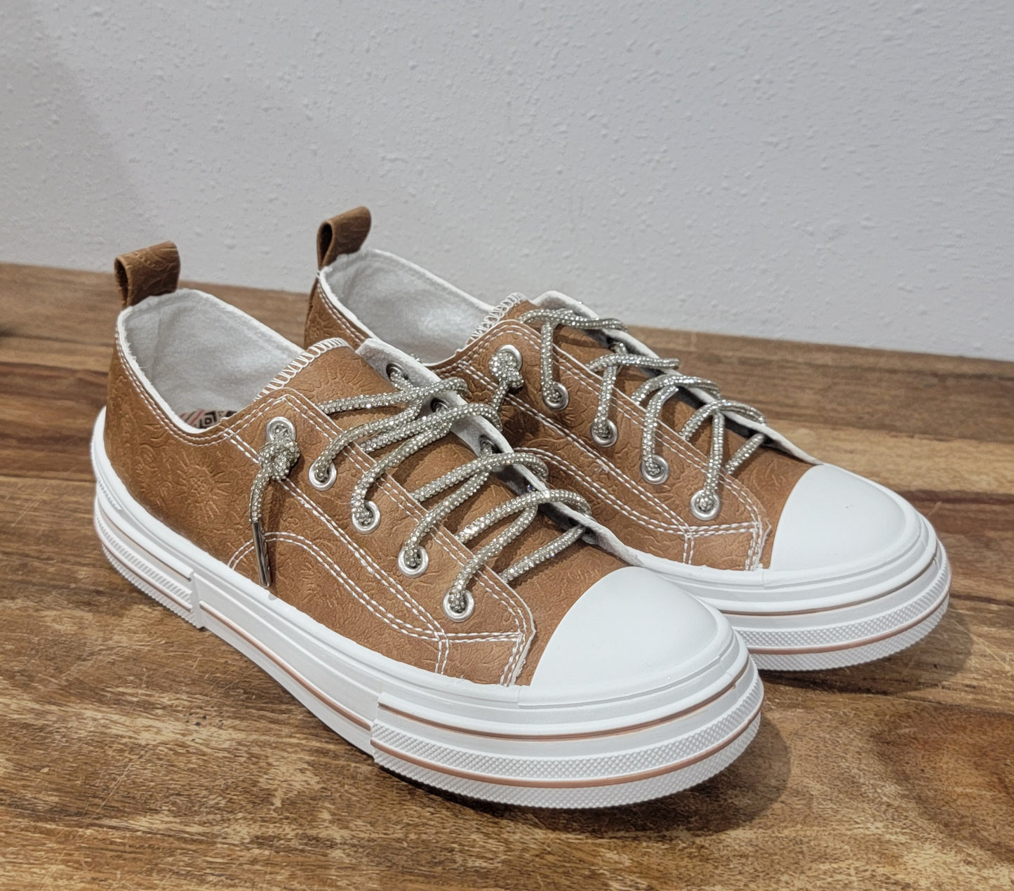Very G Aman Tooled Sneaker - Tan