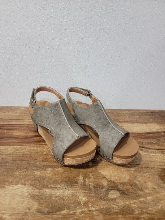 Very G Suede Like Wedge / Isabella 2 in Grey