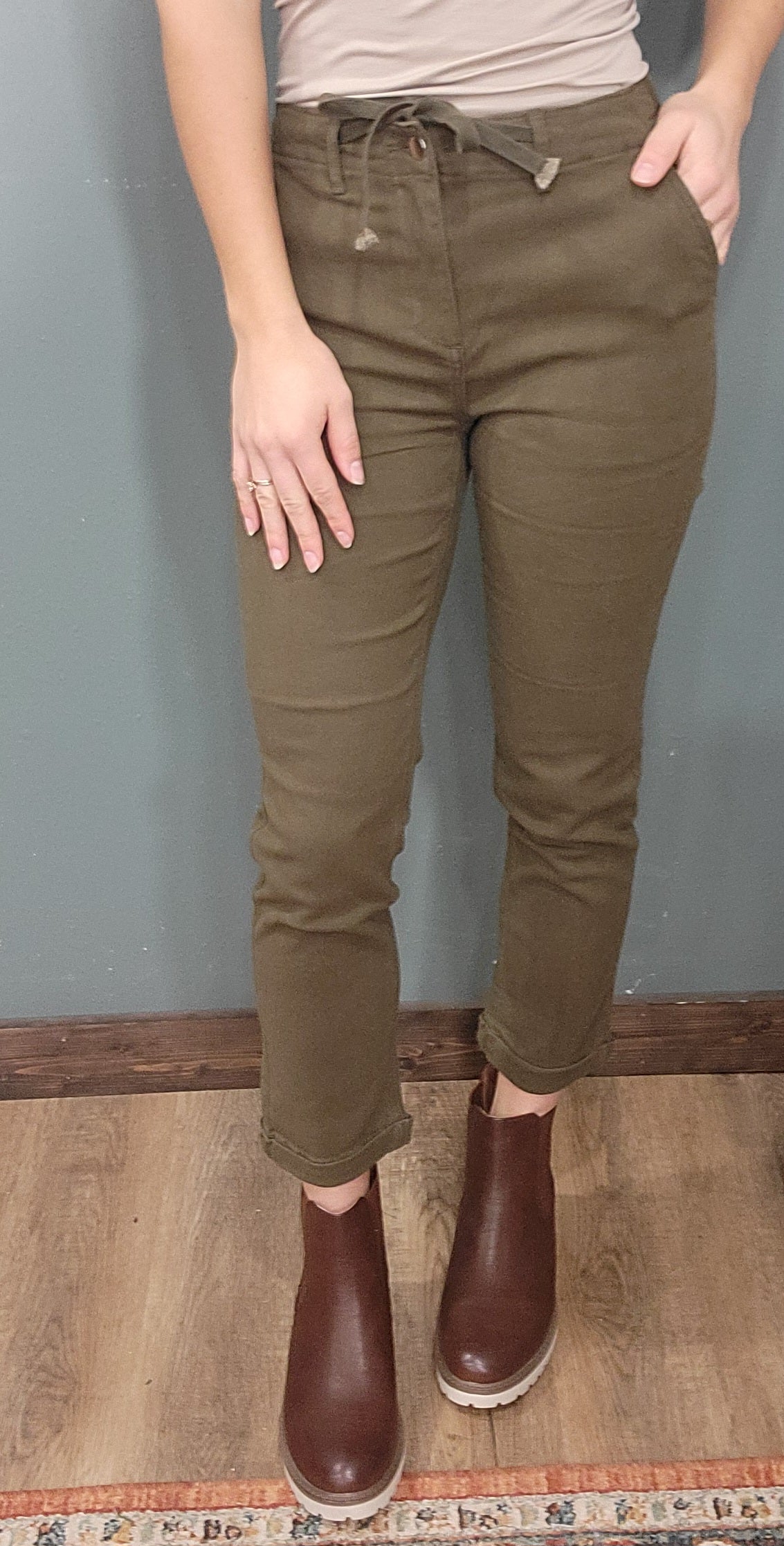 Thread & Supply Kinsley Pant - Tea Leaf Olive