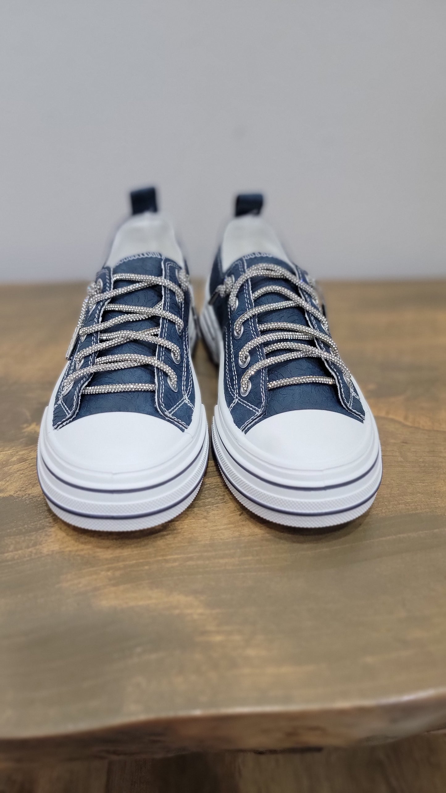 Very G Aman Tooled Sneaker - Navy