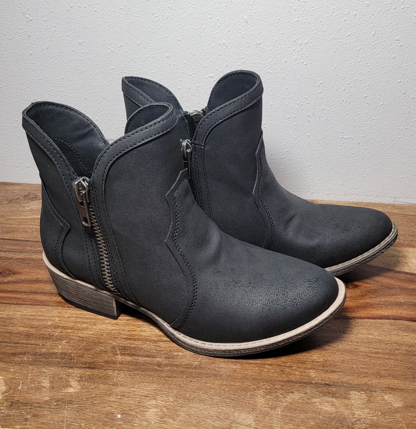 Very G Evie Boot - Black